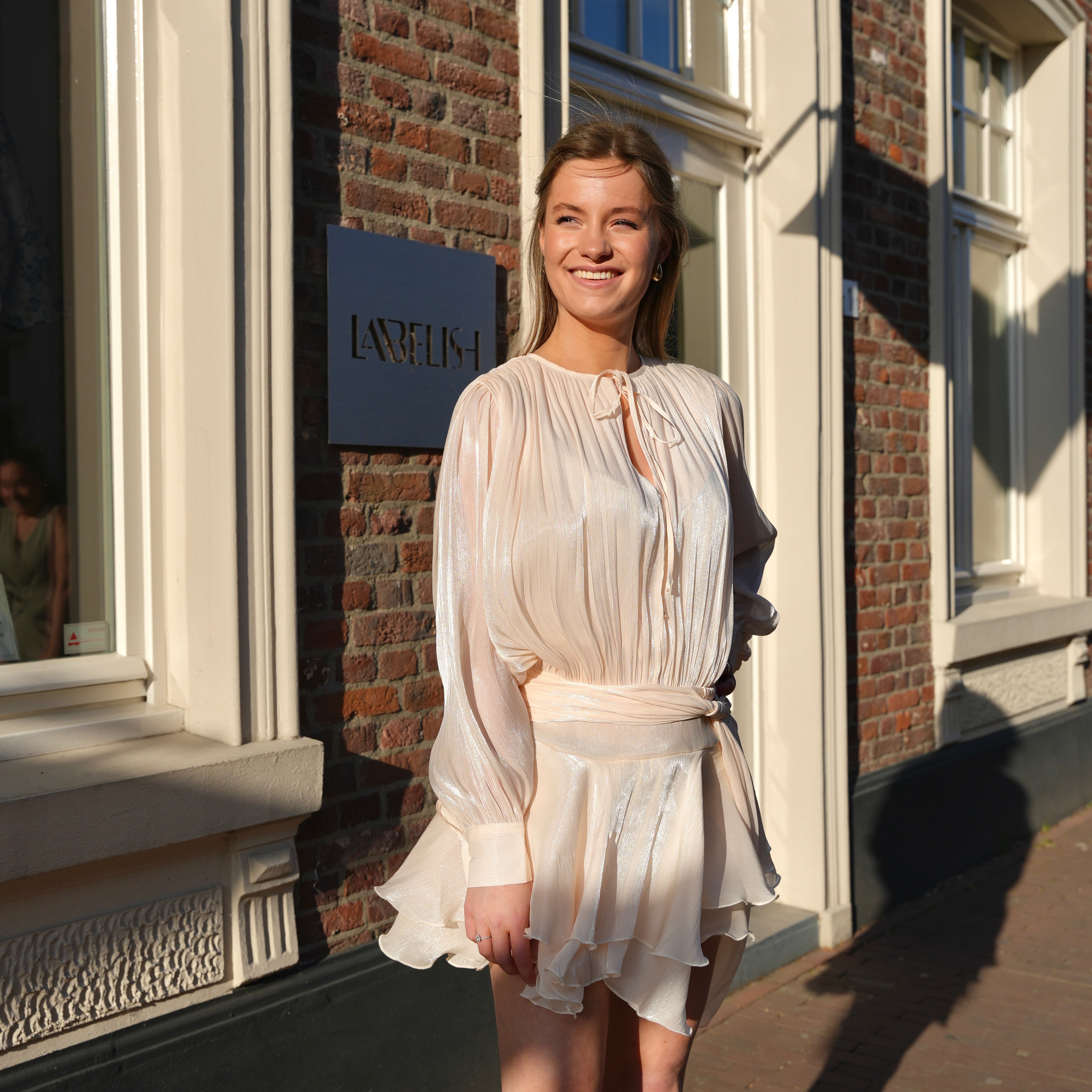 ANJA - Dein Sommertraum in Beige