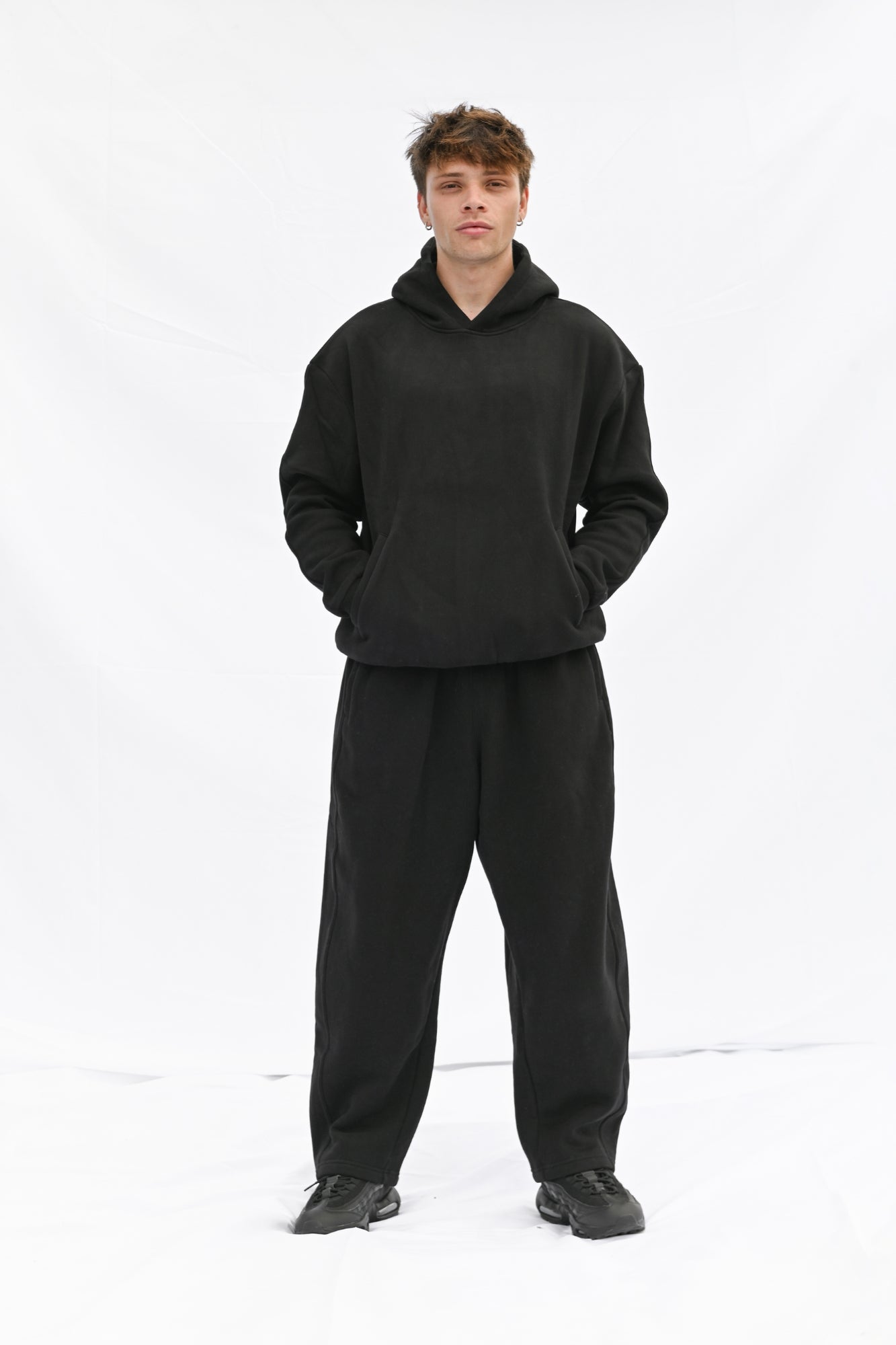 FEMMEHAUS Baggy Trackies