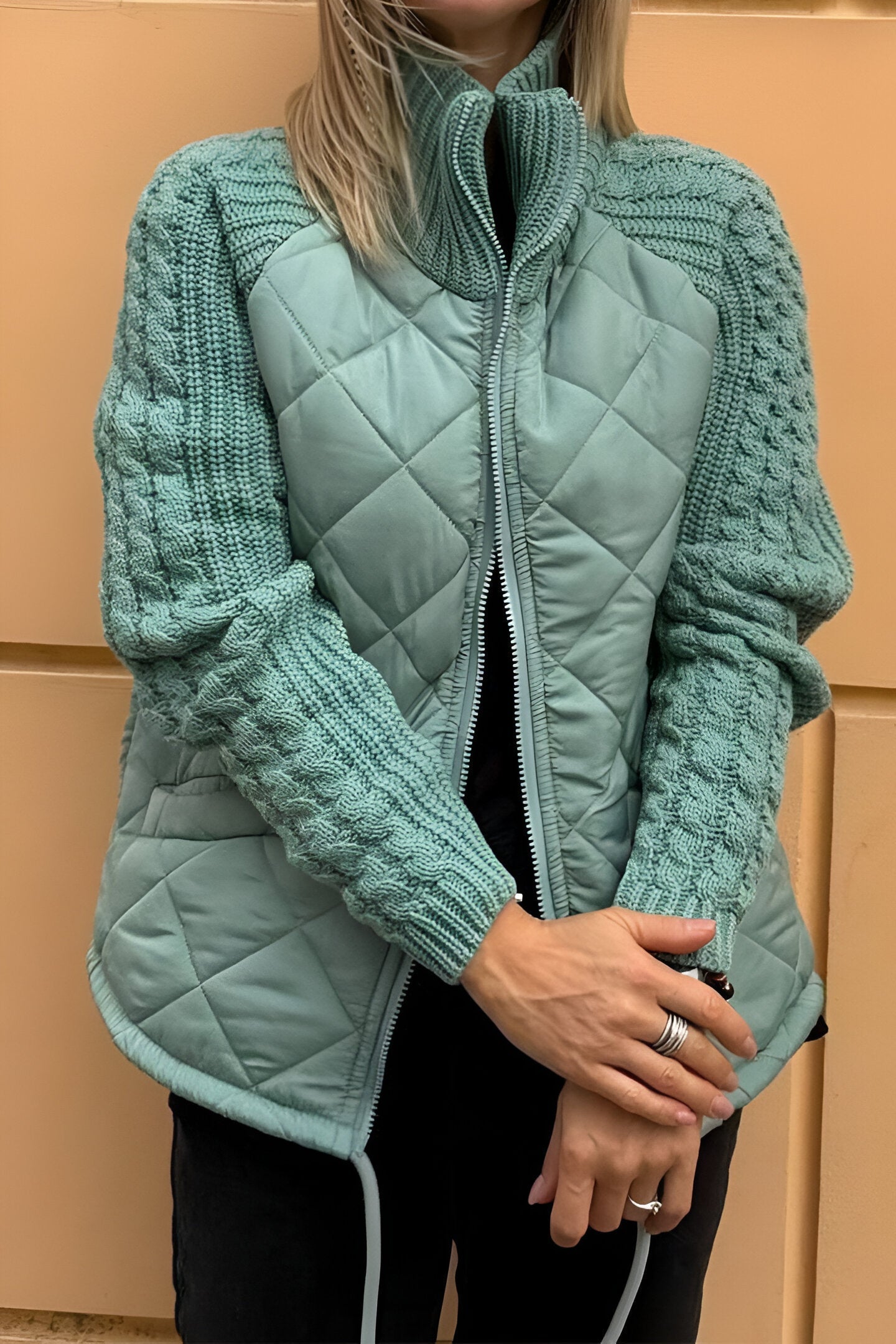 ANIYA - Gestrickte Patchwork-Jacke mit Reißverschluss