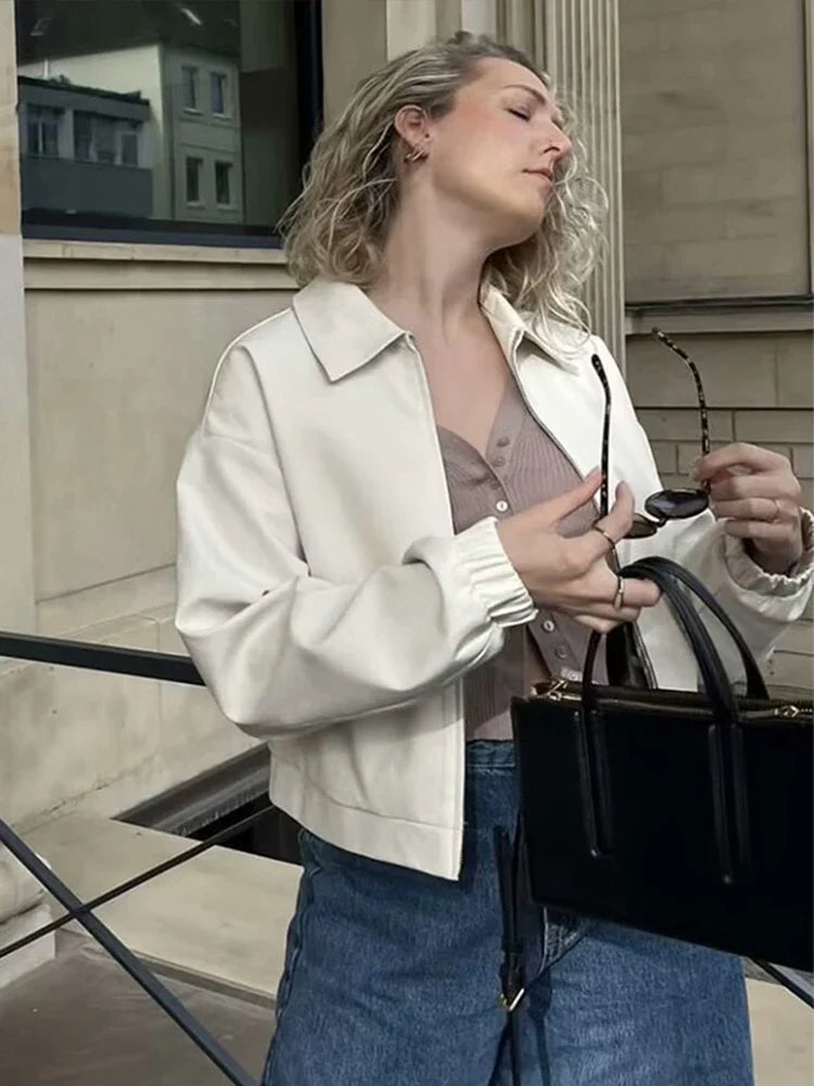 ELINA – Virale Herbst-Trendjacke