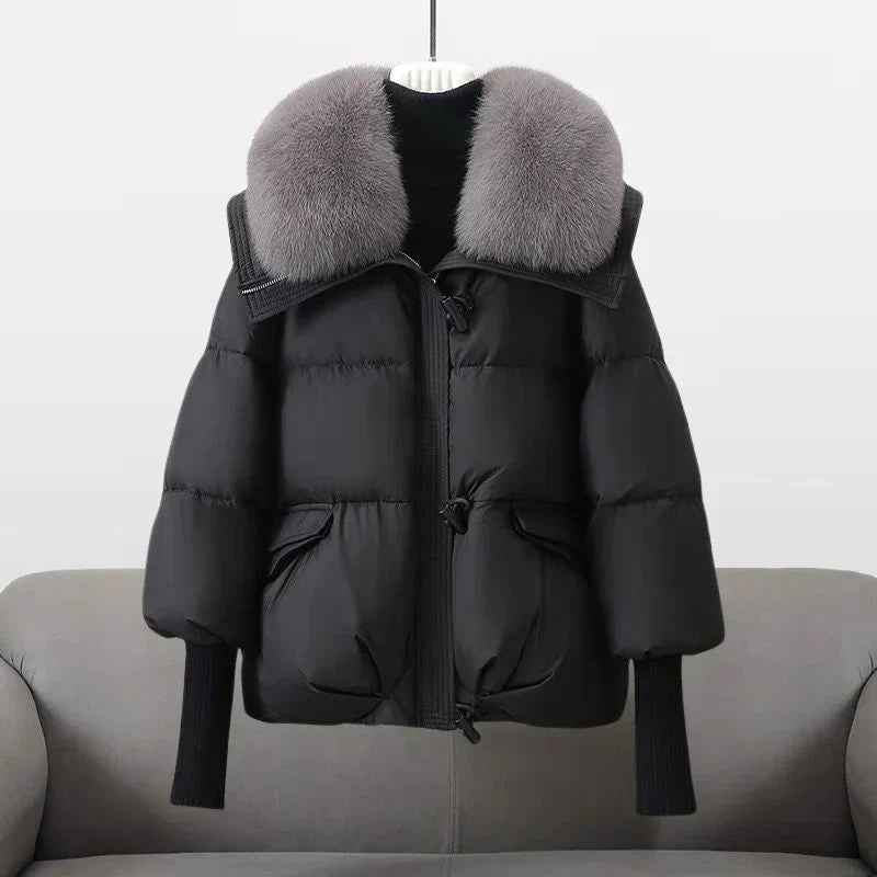 Clara™ – Die elegante Kunstfelljacke