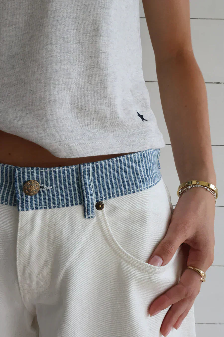 JODIE - Weite Jeans mit Taillenbund